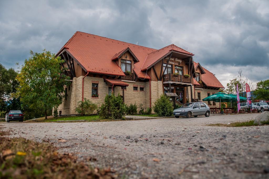 Hovirag Panzio Hotell Borzont Eksteriør bilde