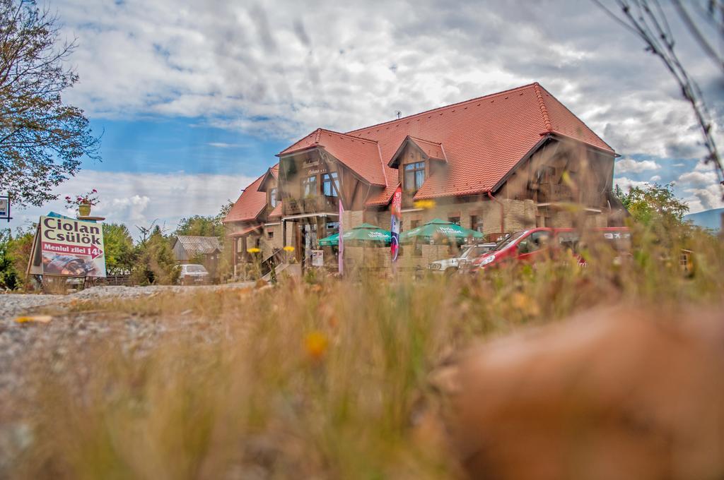 Hovirag Panzio Hotell Borzont Eksteriør bilde