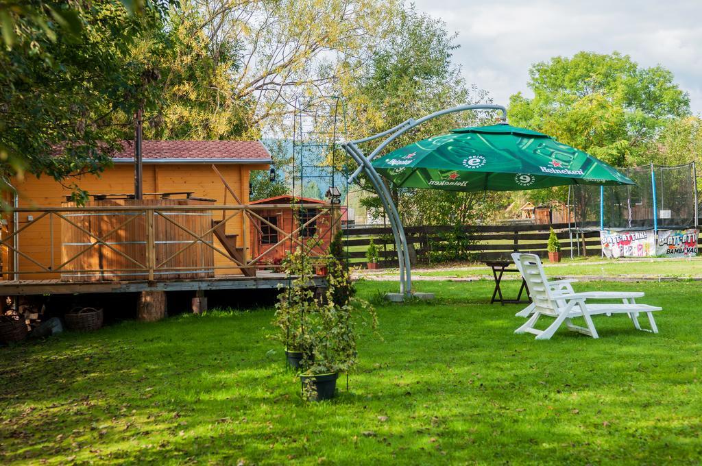 Hovirag Panzio Hotell Borzont Eksteriør bilde