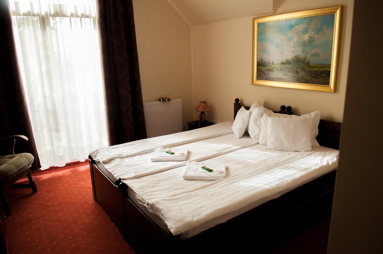 Hovirag Panzio Hotell Borzont Eksteriør bilde